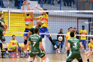 Una jugada del partido.