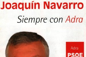 Joaquín Navarro, en el cartel electoral de los comicios municipales de 2003.