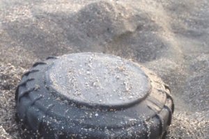 Imagen de la mina de entrenamiento hallada en la playa