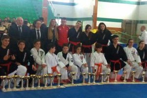 Los campeones posando.