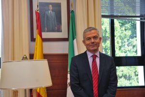 El fiscal jefe, Antonio Pérez Gallegos, en su despacho del Palacio de Justicia de Almería