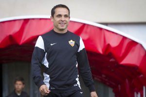 La sombre de Sergi sigue siendo muy alargada en el Almería.