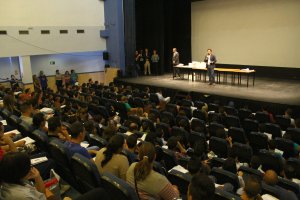 Francisco Góngora, alcalde de El Ejido, se dirige a los asistentes en la presentación del programa en su edición anterior.