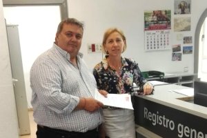 García y López,  juntos en el archivo del Ayuntamiento el pasado mes de junio.