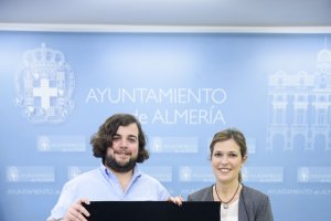 Presentación ayer con Ambrosio Valero y Ana Martínez Labella. La voz