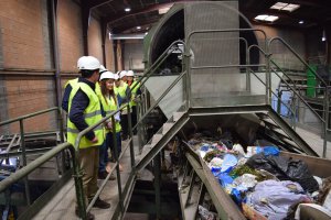 Visita de los alcaldes de las instalaciones de la Planta de Gádor.