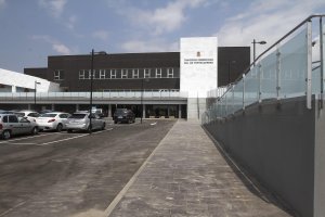 Exterior del tanatorio-crematorio de la capital