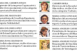 Las ocho mujeres galardonas hoy por el Ayuntamiento de Almería.