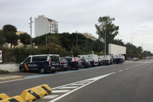 Patrullas de la Brigada de Extranjería y Fronteras en el Puerto de Almería