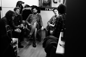 Integrantes de Miss Caffeina en Fnac.