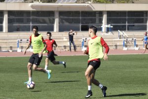 Juanjo rematando a puerta.