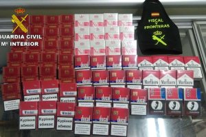Cajetillas de tabaco ilegal aprehendidas por la Guardia Civil.
