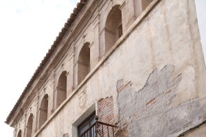 Fachada de la Casa de los Moya.