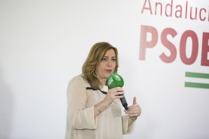 Susana Díaz anoche en Roquetas de Mar