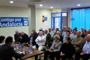 Reunión de los populares con el colectivo de mayores.