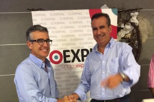Juan Colomina, gerente de Coexphal, junto con Luis Miguel Fernández, gerente de Agrocolor.