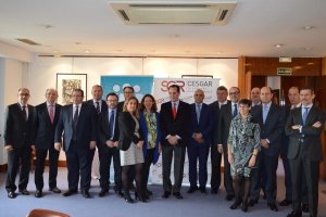 Firmantes del acuerdo para la financiación