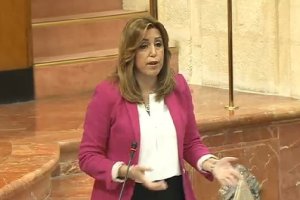 Susana Díaz, esta mañana en el Parlamento andaluz.