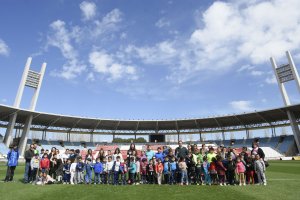 Foto de familia en el Estadio.