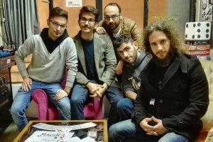 Cinco de los miembros de Mágika: Fabio Marchegiano, Carlos J. Vives, Fernando Eguizábal, Javy Andergraun y Manuel Lozano.