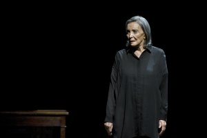 Nuria espert durante el montaje teatral Incendios.