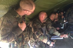 Soldados españoles y francesas. Foto: Brileg