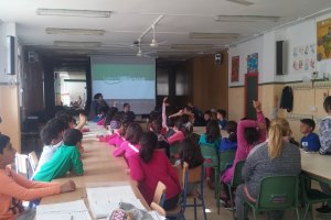 Una de las dos sesiones celebradas en el CEIP Trinidad Martínez de Aguadulce.