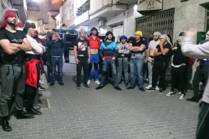 Ensayo de la cuadrilla de costaleros del trono de la Oración en el Huerto.