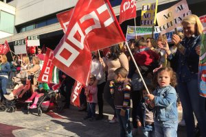 la concentración tuvo lugar ayer a las puertas de la delegación territorial de Educación en Almería.