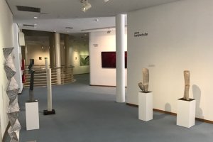 Vista del Espacio 2 con obras de Anne Kampschulte.