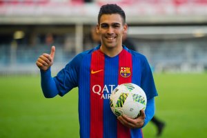 Este niño es de oro.