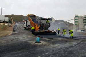 Obras en el polígono industrial de Arboleas.
