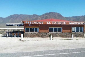 Restaurante El Parque se encuentra en la Almadraba de Monteleva, en el Cabo de Gata.
