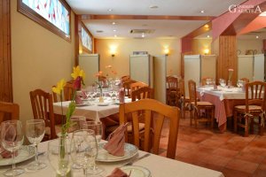 l Restaurante Quesería "La Galatea" lleva 31 años, desde 1986, ofreciendo a sus clientes los mejores quesos y productos delicatessen.