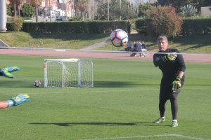 El Maestro de la portería se llama Ángel Férez.
