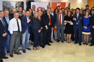 Francisco Torres con los economistas almerienses