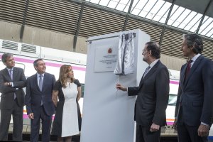 Díaz y Rajoy, ayer en Sevilla.