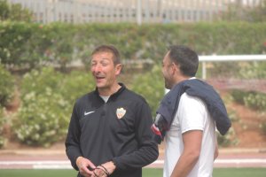 Ramis, con el director deportivo.