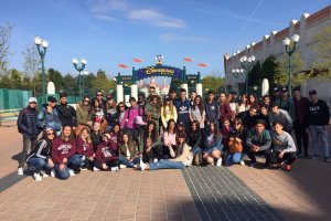 Alumnos carboneros en Disneyland París.