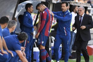 El banquillo del Levante en Vallecas.