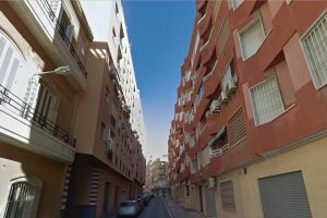 Los hechos se produjeron el sábado en la Calle Alborán, perpendicular al Parque Nicolás Salmerón.