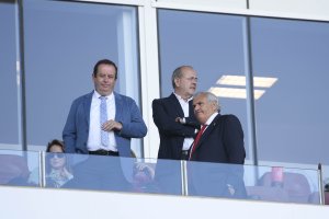 La cara de Alfonso García, un poema al final.