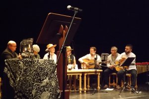 El pregonero mezcló en su emotivo Pregón fragmentos recitados de viva voz y otros cantados.