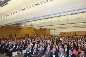 Aspecto de la sala que acogió el Encuentro por el Corredor.
