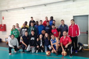 Roquetas quiere los mejores entrenadores para su cantera.