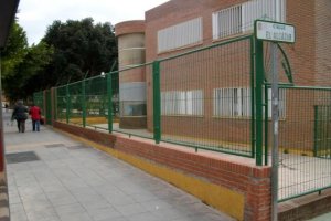 Fachada del colegio Ciudad de Almería.