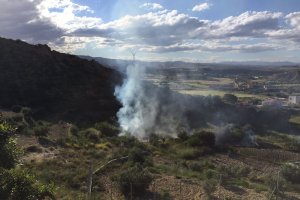Imagen del fuego de ayer tarde en Mojácar.