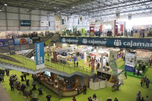 Imagen panorámica del Palacio de Congresos de Aguadulce, que albergó durante tres días la feria Infoagro Exhibition.