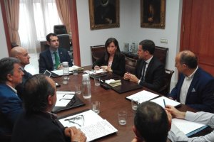 Reunión de la Comisión de Seguimiento del proyecto puerto-ciudad entre Ayuntamiento, Autoridad Portuaria y la Fundación Bahía Almeriport.