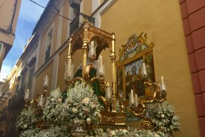 La Virgen del Mar, titular de la Hermandad Filial de la Hermandad de Sevilla, fundada en el año 1956, tras su salida procesional desde su sede canóni